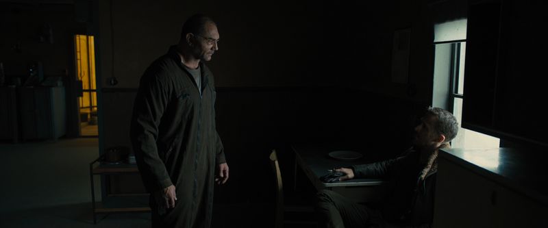 Sapper Morton facing K in Blade Runner 2049